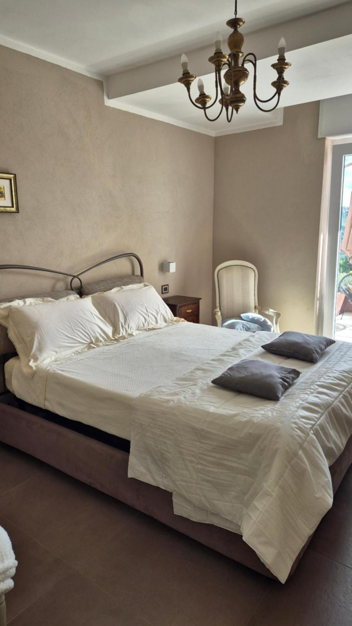 Apartmán Cicci House Alba  Exteriér fotografie